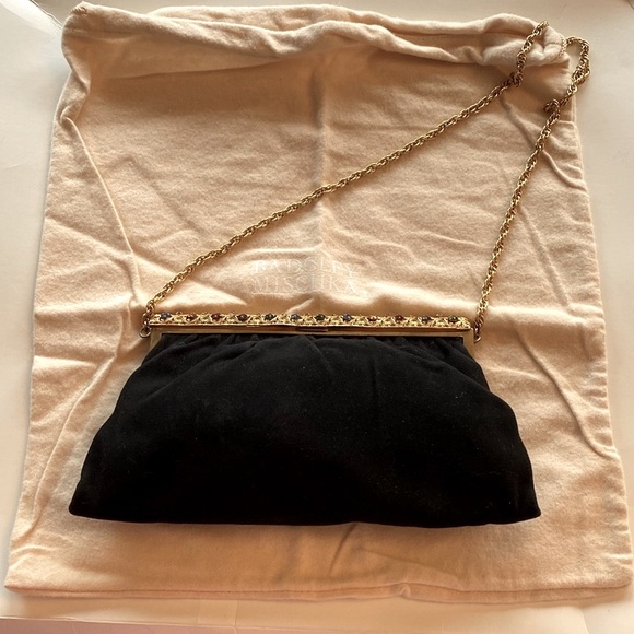 Vintage black sueded fabric with gold tone jeweled clap n short chain & pouch - Picture 6 of 17